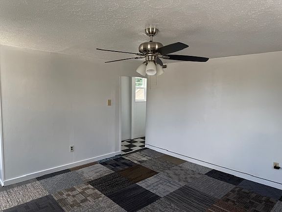 3rd image of 11 1/2 E Main St #Up
