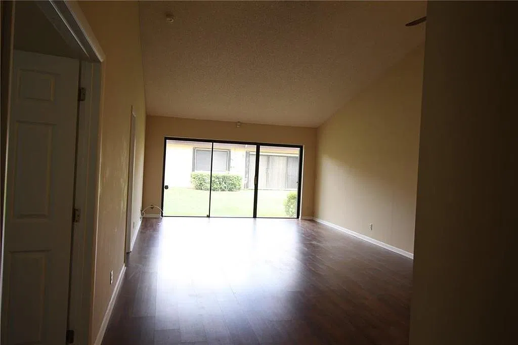 3 bed, 1492 sqft, $3,000 — Photo 4