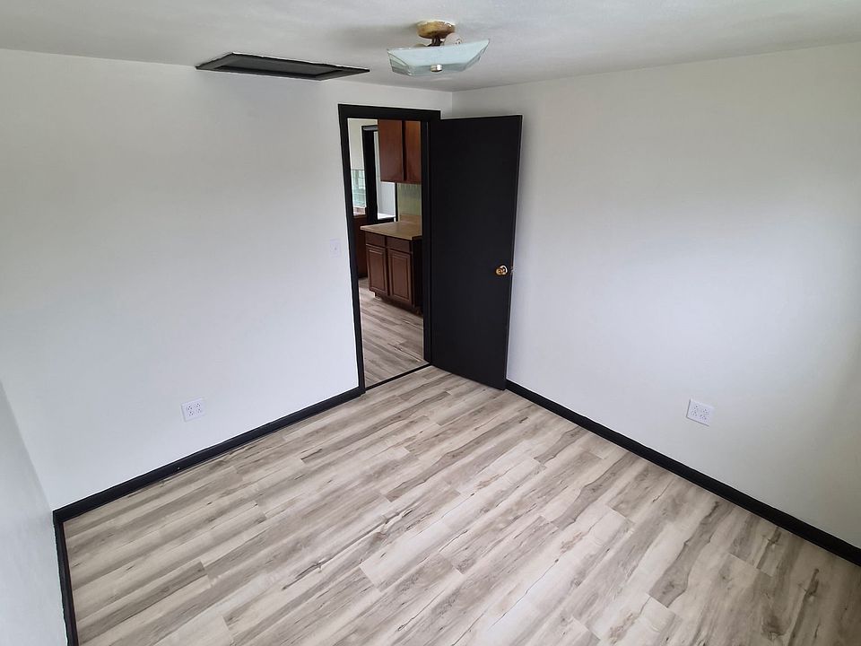 1st image of 526 S Shawnee St APT B
