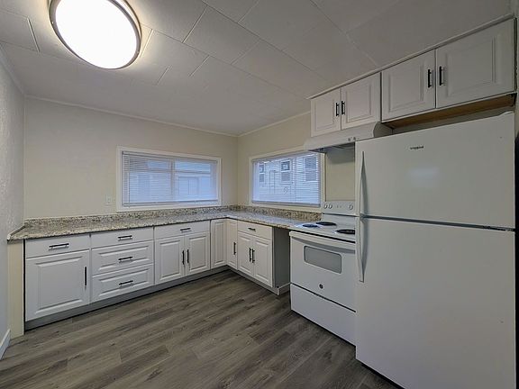 5th image of 330 Roosevelt Ave #5