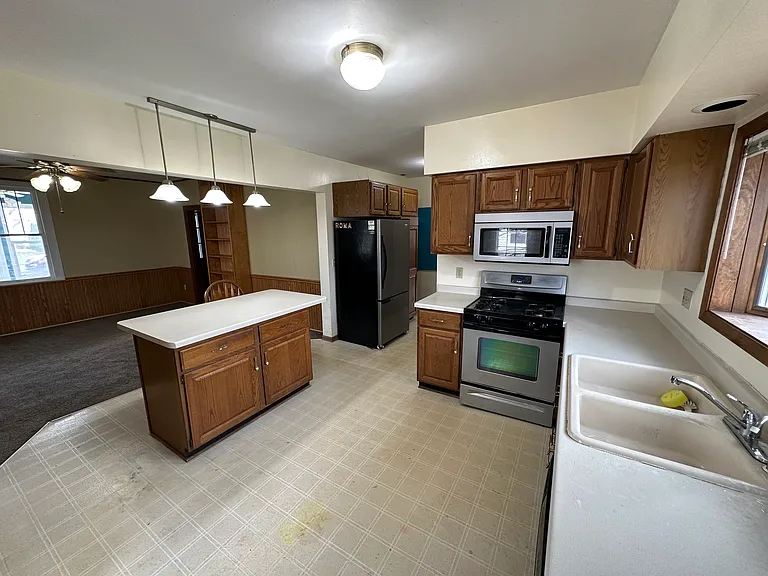 915 Madison St — Photo 27