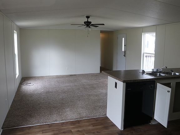 3rd image of 36 Locust Dr