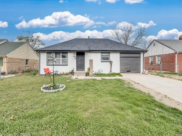1043 N Volutsia Ave, Wichita, KS 67214