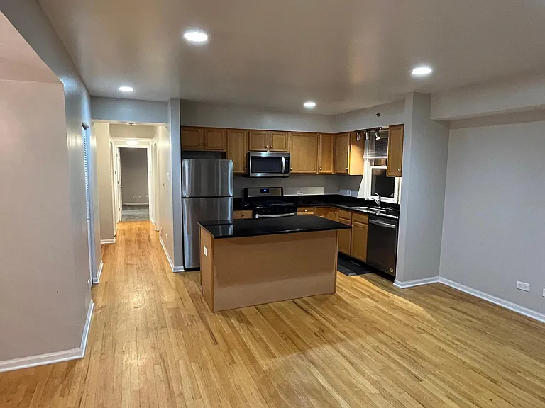 141 Asbury Ave #3S — Photo 4