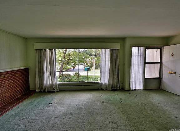5th image of 141 W Catawba Ave