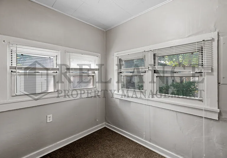 232 S Sedgwick St — Photo 17