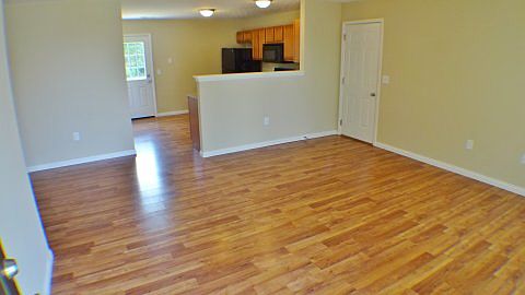 2nd image of 3 Airview Dr