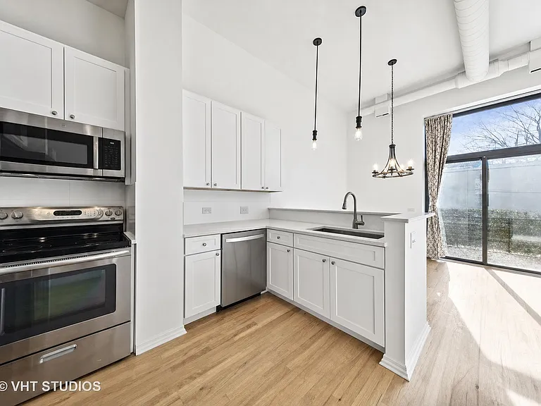 1317 W Belden Ave #F2 — Photo 12
