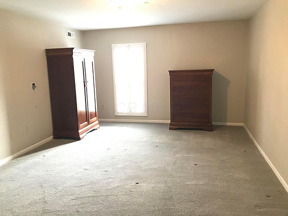 5th image of 5935 N High St APT 205
