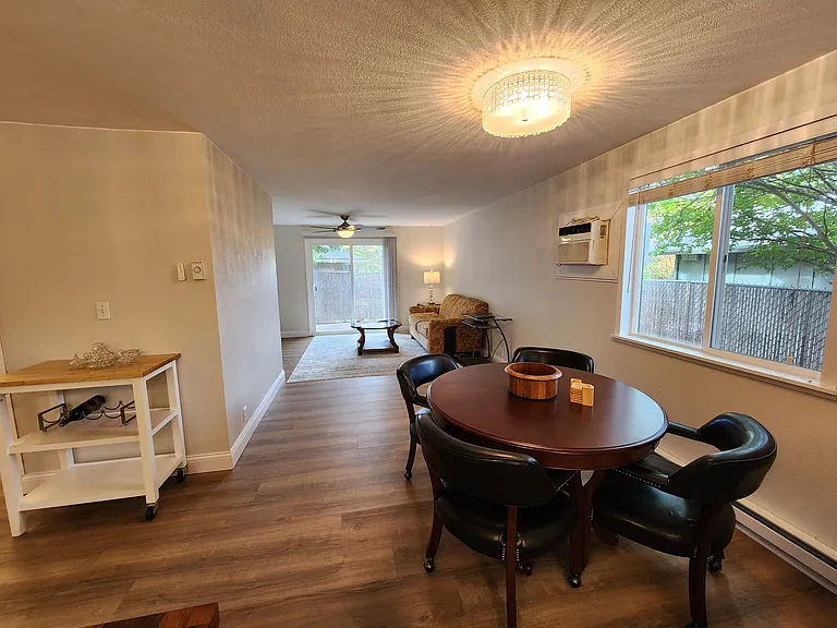 727 Rocky Road Dr — Photo 9