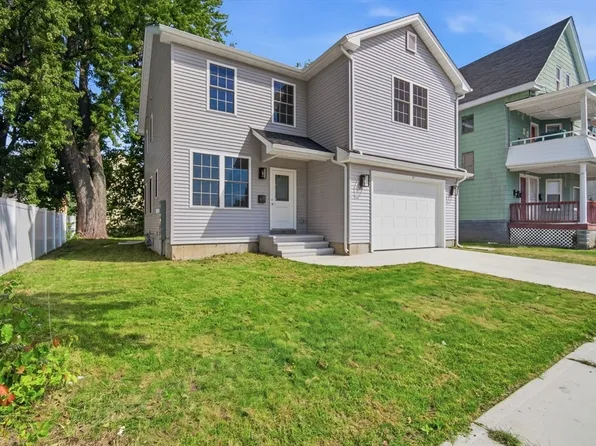 24 Medford St, Springfield, MA 01107