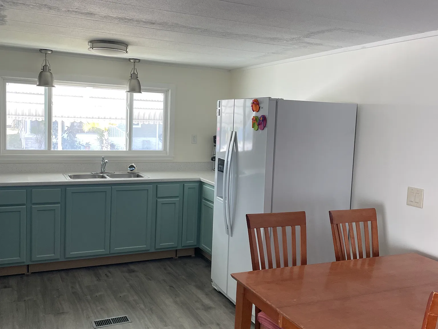 2 bed, 1000 sqft, $3,400 — Photo 3