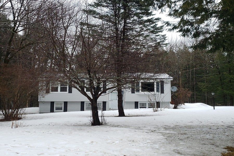 131 Wilderness Dr Medway Me Zillow