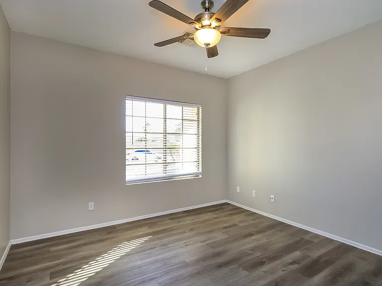 6574 S Pearl Dr — Photo 8