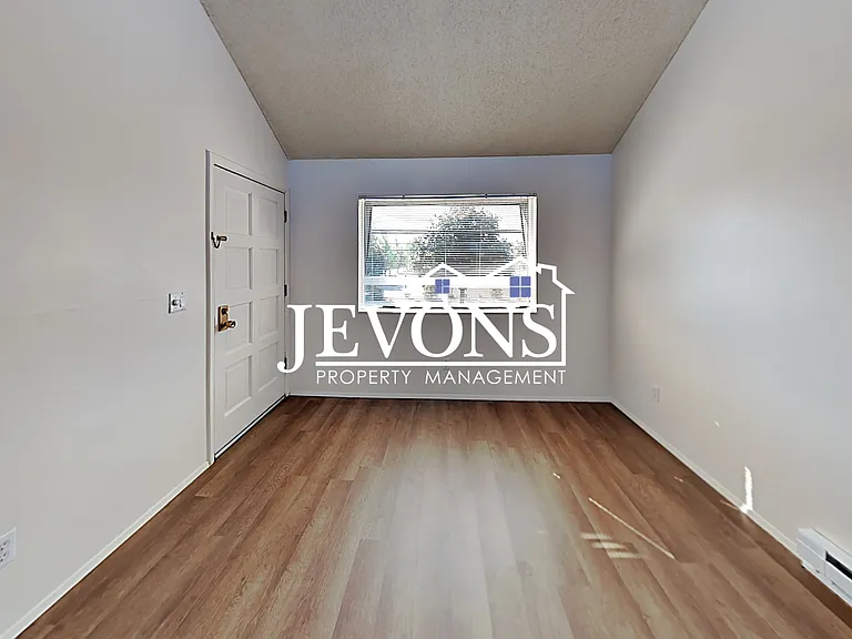 807 W Chestnut Ave #21 — Photo 13