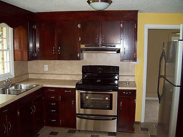 1st image of 1370 Deas St