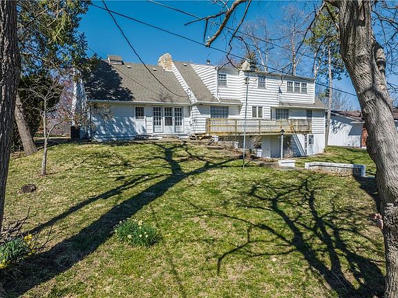 3rd image of 2914 Joslin Ln