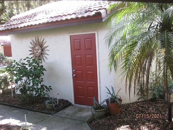 4th image of 504 Clusterwood Dr