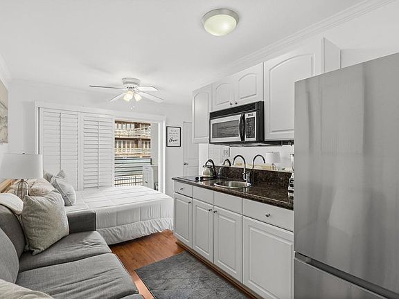 4th image of 1021 Scott St APT 122