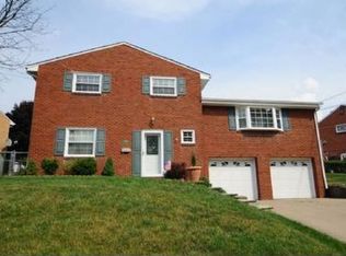 1435 Raven Dr, Pittsburgh, PA 15243