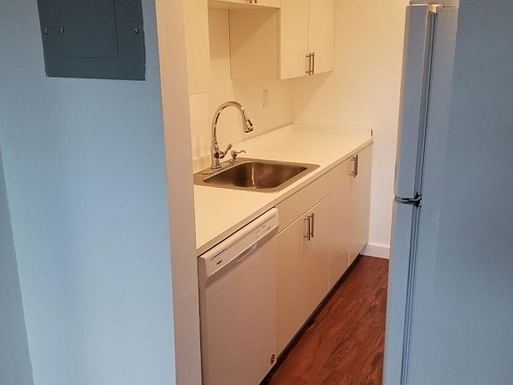 2nd image of 5995 Biscayne Blvd APT 203