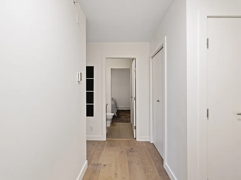333 22nd Ave SW #106 — Photo 9