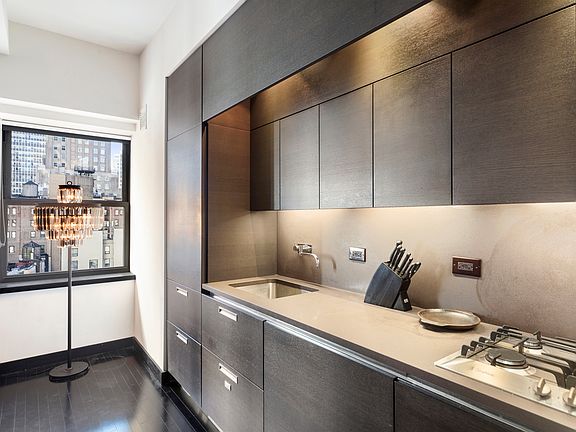 5th image of 20 Pine St APT 1519