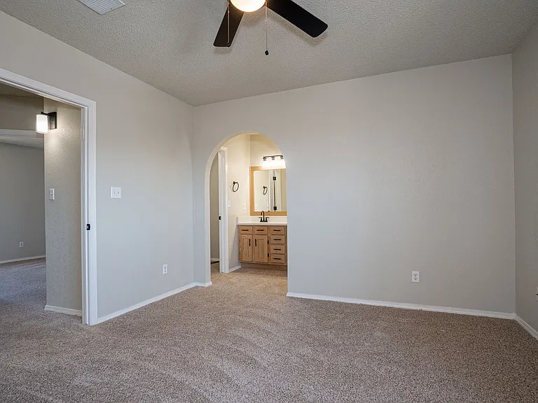 7445 Luz De Lumbre Ave — Photo 6