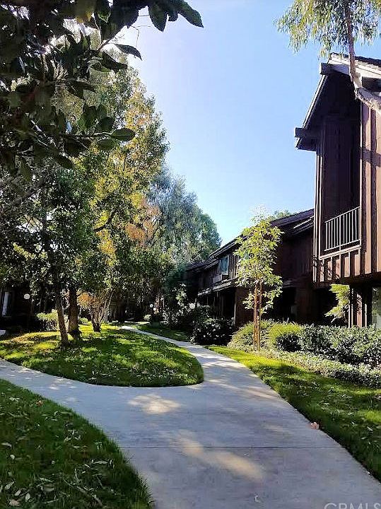 1st image of 1484 Stonewood Ct #55