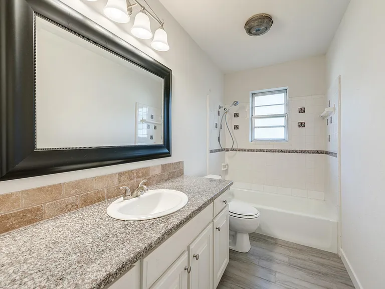 600 Field St — Photo 18