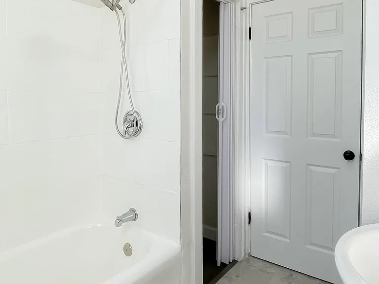 3022 Virginia Ave #1S-2S-3S — Photo 10