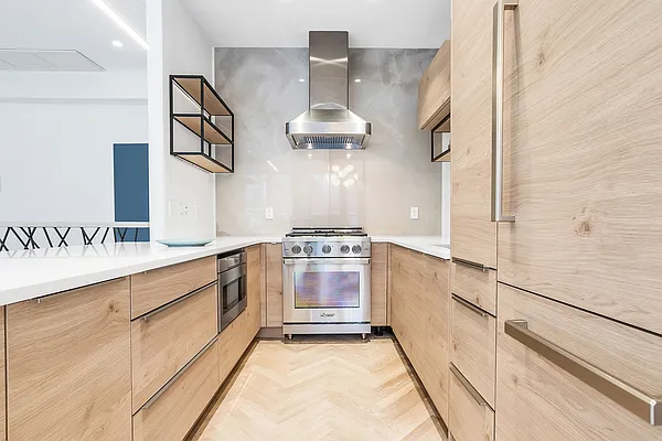 Rented by Tosh Marks Property Group | media 8