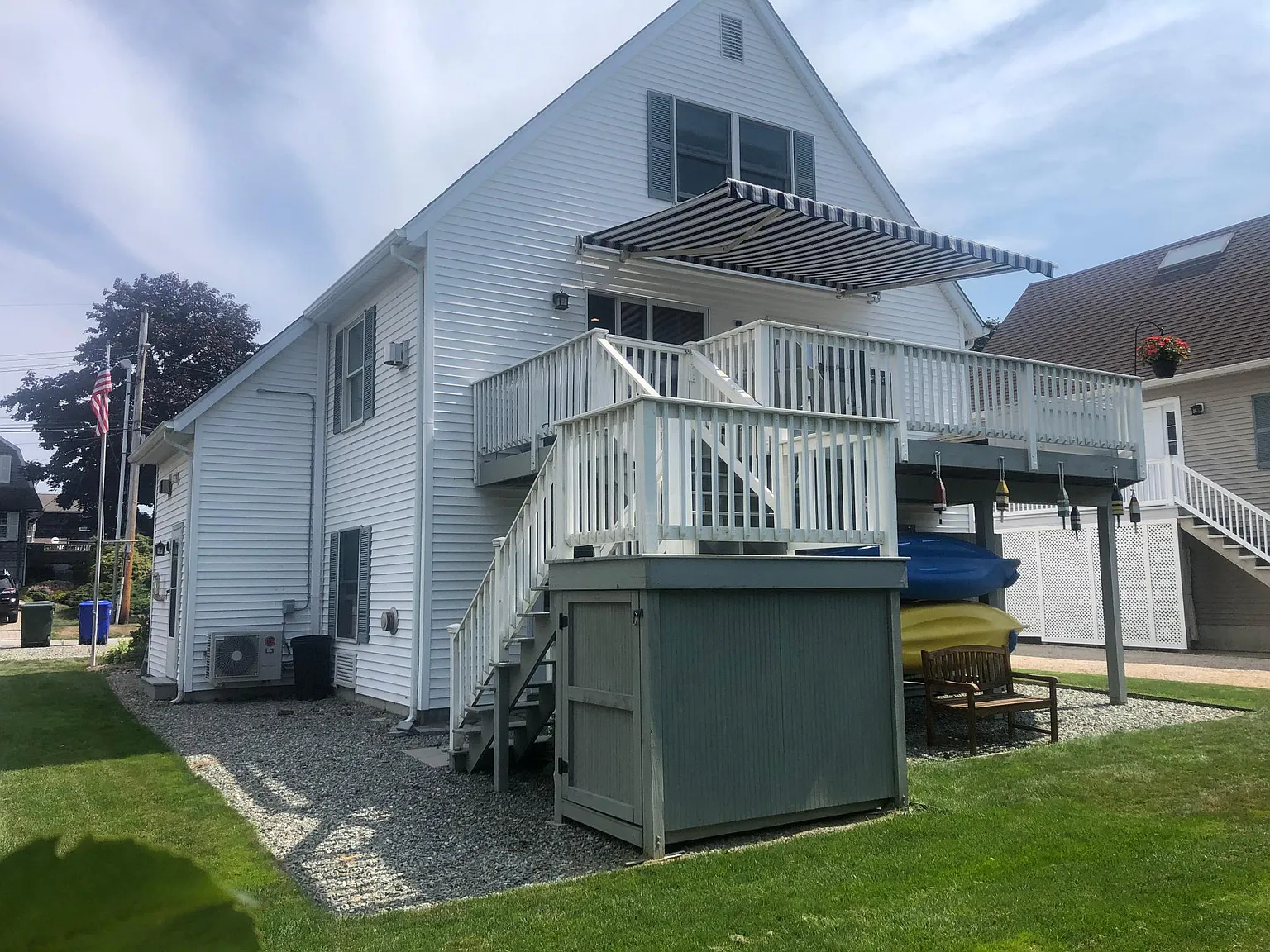 16 Middlefield Street — Photo 4