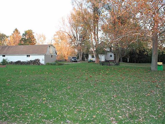 4th image of 1716 Dewey Ave