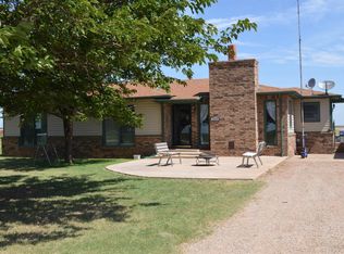 702 Texas Ave, Floydada, TX 79235