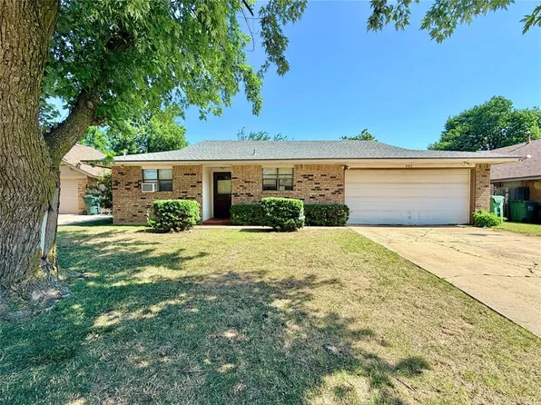203 Redbud St, Yukon, OK 73099