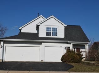 448 Penny Ln, Grayslake, IL