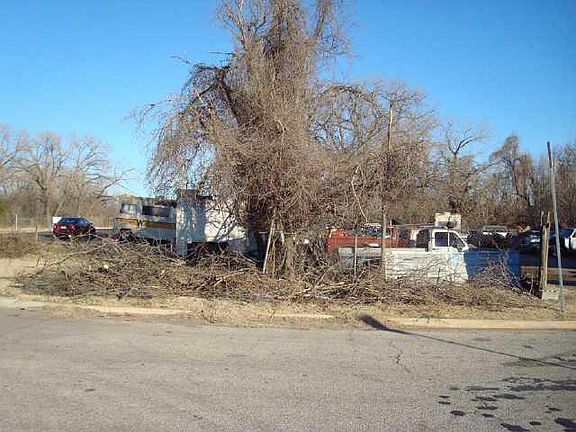 2nd image of 3100 NE 10th St Lot 8-14