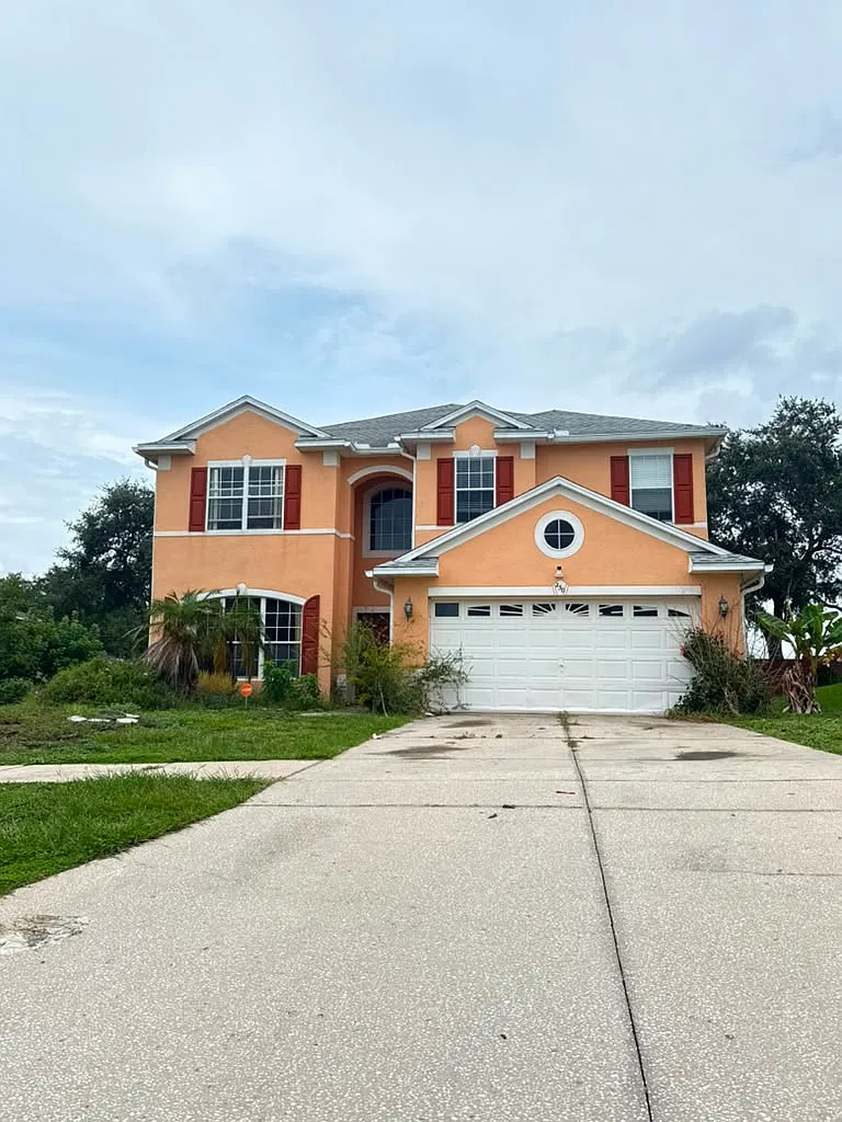 4 bed, 2.5 bath, 3444 sqft, $3,150 — Photo 1