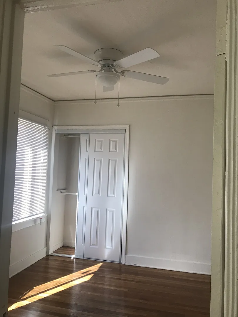 337 — Photo 2