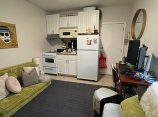 1216 Christian St APT 2F, Philadelphia, PA 19147