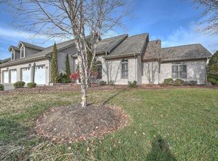 1910 Birchfield Pvt Ct, Kingsport, TN 37660