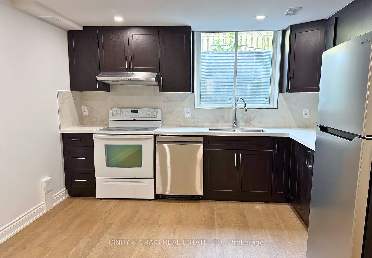 2 bed, $1,800 — Photo 2