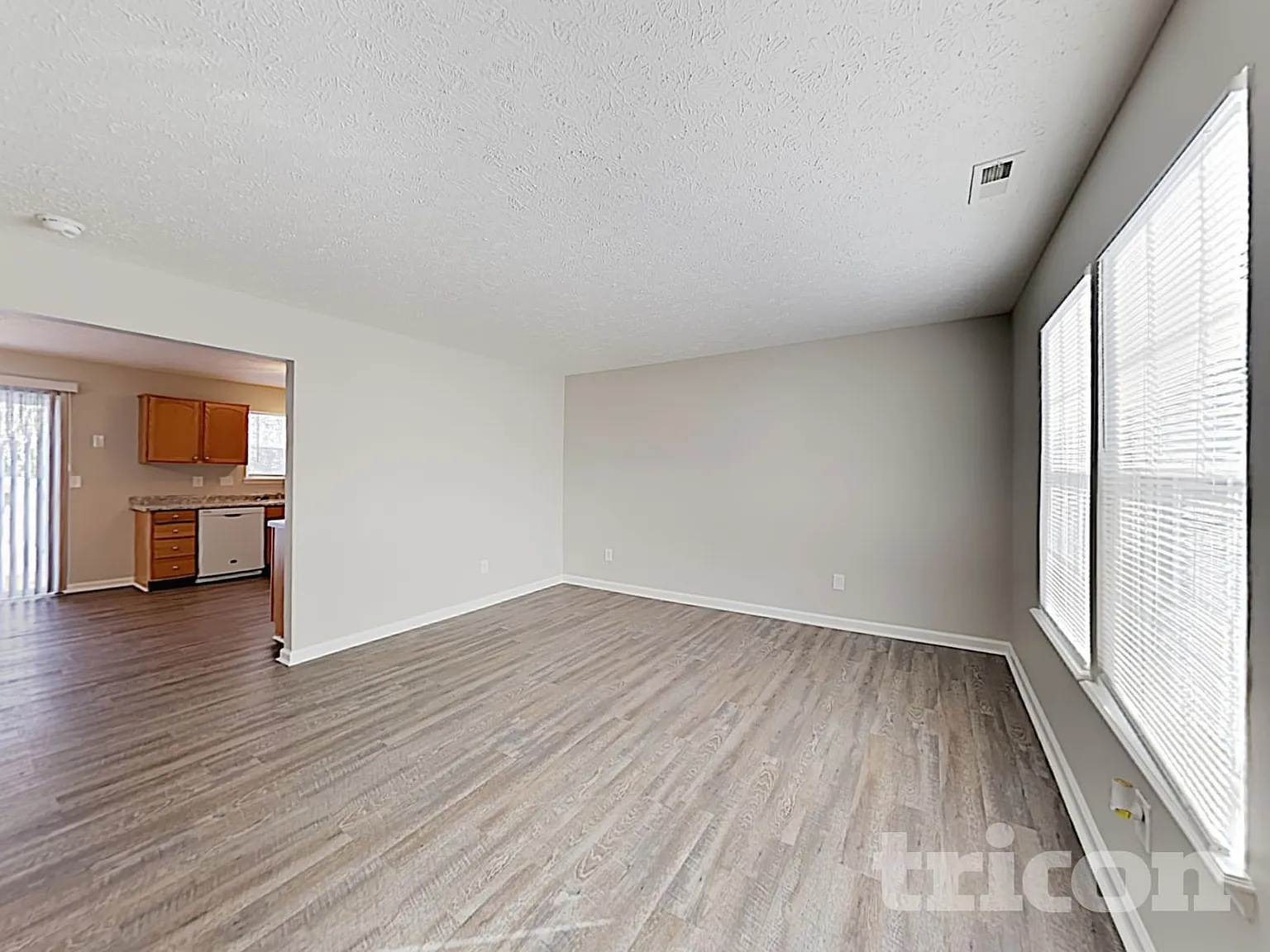 10740 Snowdrop Way Indianapolis IN — Photo 3
