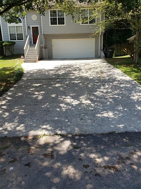 5634 Western Hills Dr photo 1