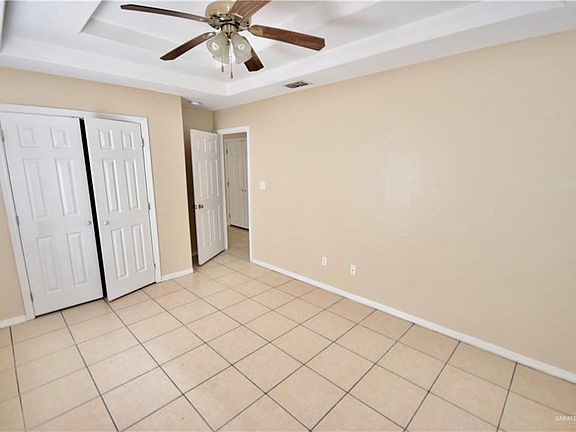 5th image of 1817 Aruba Dr