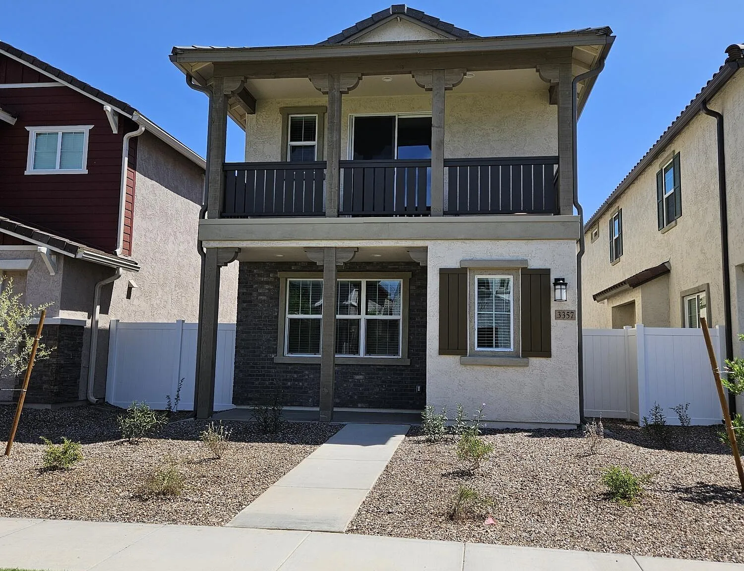 4 bed, 3.5 bath, 2074 sqft, $2,600 — Photo 2
