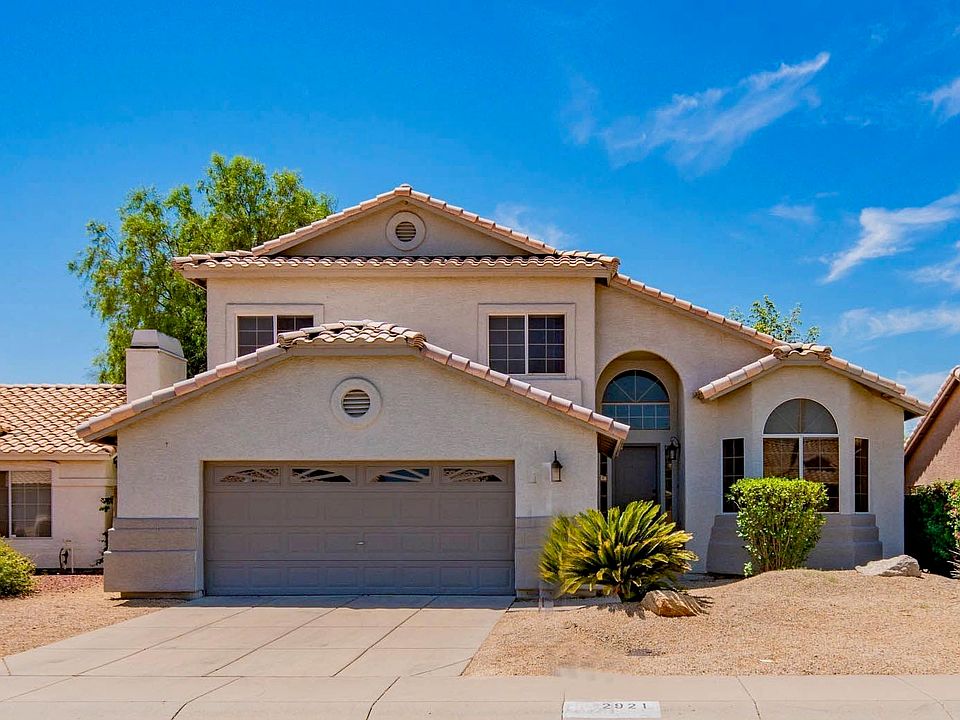 1st image of 2921 E Blackhawk Dr