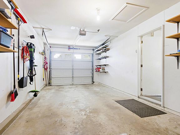 5th image of 3223 Nantucket St