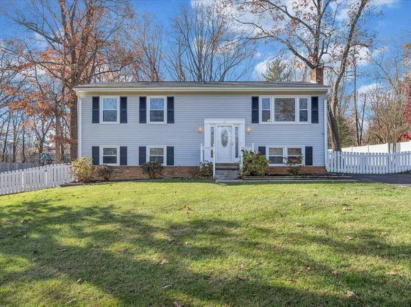 117 Beachmont Dr, Blue Ridge, VA 24064